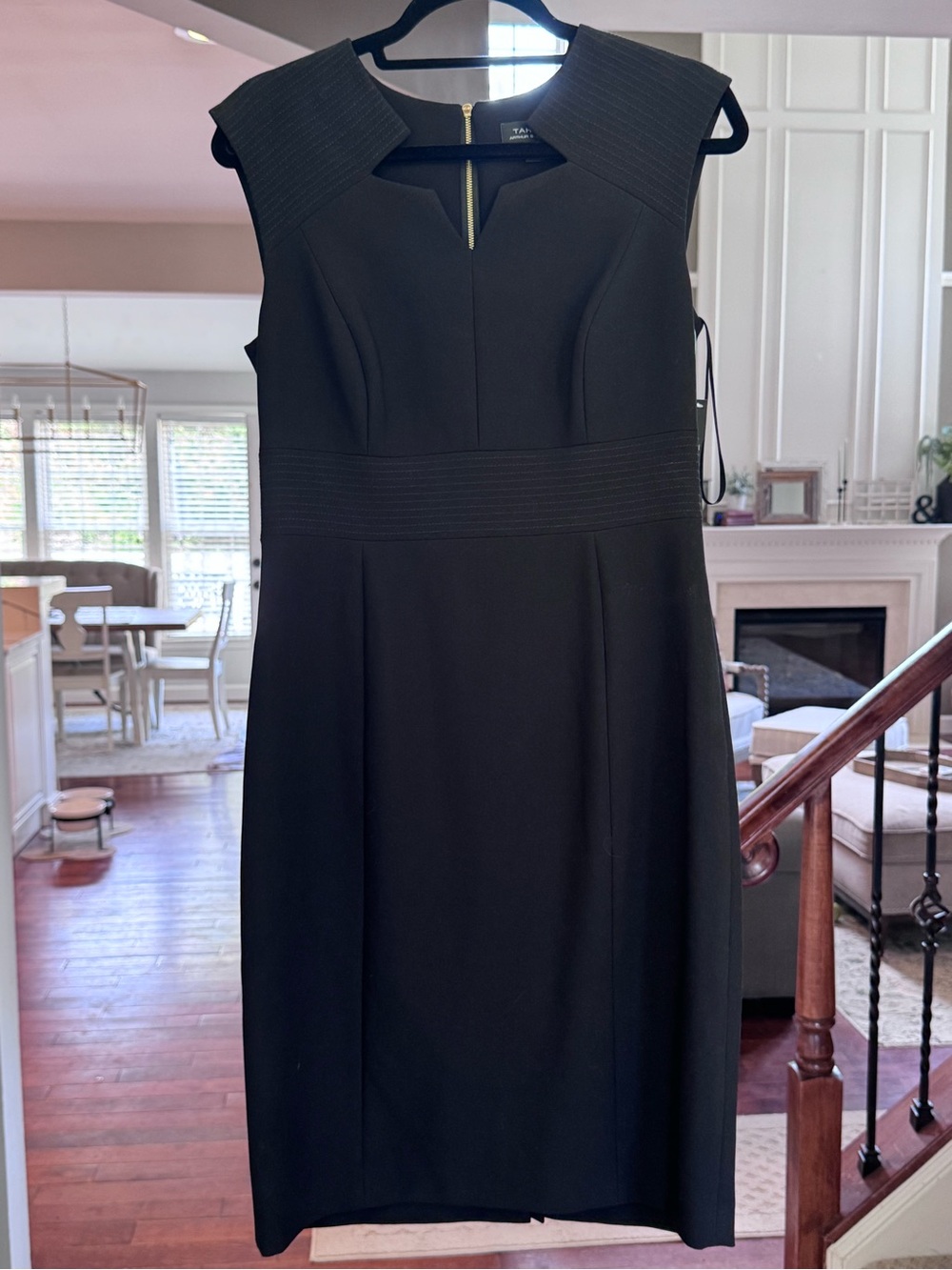 Tahari ASL Black Cap-Sleeve Notch Sheath Dress